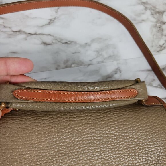 DOONEY & BOURKE vintage pebbled crossbody taupe leather - Picture 11 of 16